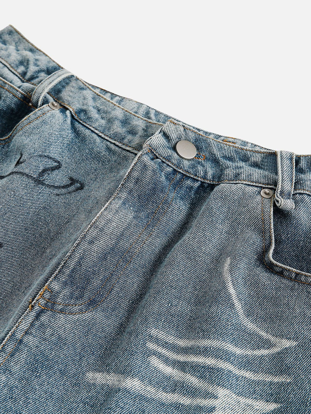 Aelfric Eden Graffiti Distressed Jorts – Aelfric eden